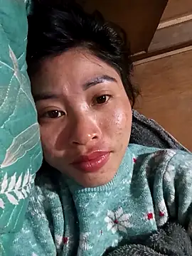 Snapshot of Hiniyk2 chatting on February 1, 2:15 pm Hiniyk2 online show from February 1, 2:15 pm