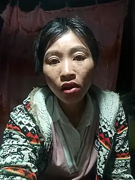 Snapshot of Hiniyk2 chatting on February 10, 3:21 am Hiniyk2 online show from February 10, 3:21 am