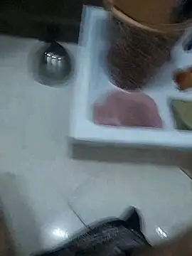 lhow online show from February 10, 9:08 pm