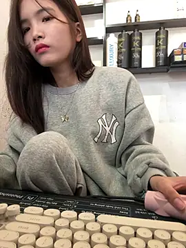 Navy Vina online show from February 4, 5:35 am