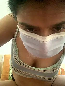 Snapshot of chafiaaa chatting on January 8, 11:12 am chafiaaa online show from January 8, 11:12 am