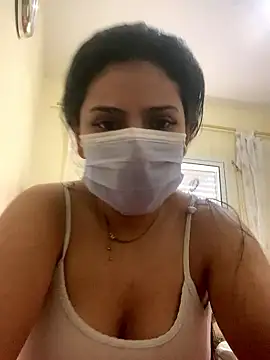 Snapshot of chafiaaa chatting on January 14, 2:44 pm chafiaaa online show from January 14, 2:44 pm