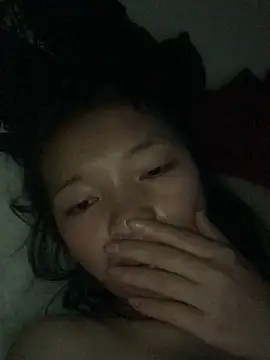 nanaa71 online show from April 2, 11:13 pm