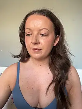 Snapshot of Nova-Vixen chatting on February 27, 9:09 am Nova-Vixen online show from February 27, 9:09 am