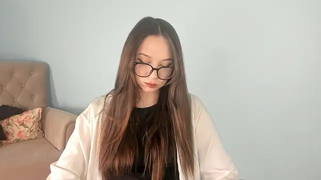 AugustaDakin online show from January 11, 12:43 pm