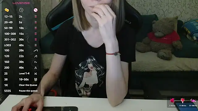 Snapshot of -Milamanka- chatting on February 17, 4:13 pm -Milamanka- online show from February 17, 4:13 pm