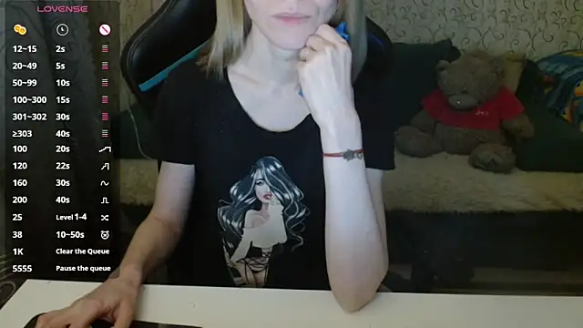 Snapshot of -Milamanka- chatting on February 20, 3:12 pm -Milamanka- online show from February 20, 3:12 pm