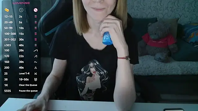 Snapshot of -Milamanka- chatting on February 22, 2:48 pm -Milamanka- online show from February 22, 2:48 pm