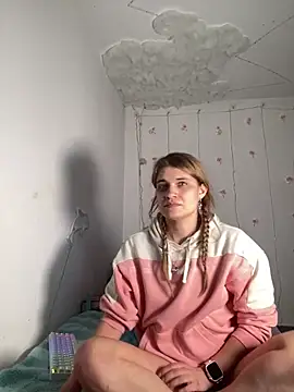 Snapshot of YoungSophie chatting on February 20, 12:49 pm YoungSophie online show from February 20, 12:49 pm