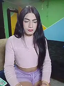 Snapshot of Selena_Nova chatting on February 7, 4:05 am Selena Nova online show from February 7, 4:05 am