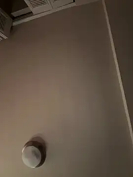 KittyCreamKisses online show from February 4, 12:27 am