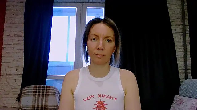 Amanda Luxe online show from February 13, 3:02 am