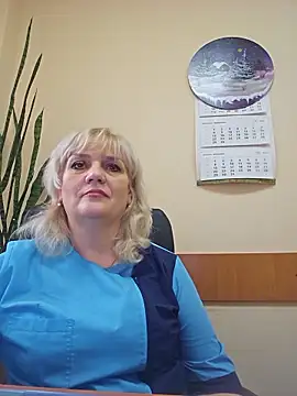 Snapshot of AliceStar333 chatting on January 8, 9:11 am AliceStar333 online show from January 8, 9:11 am