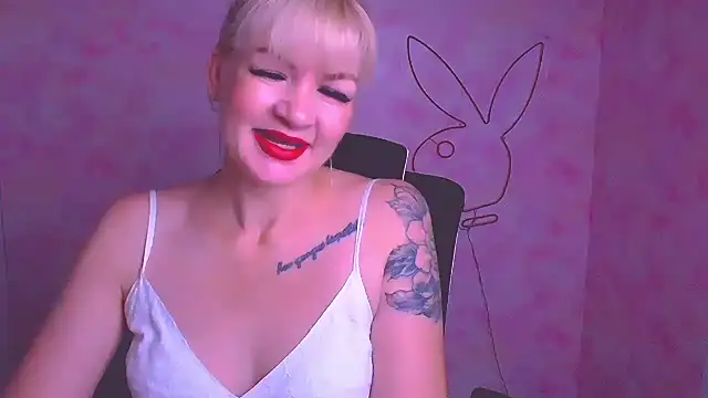 Madonna Fire online show from June 26, 11:47 am