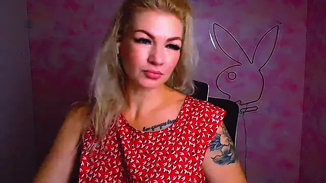 Madonna Fire online show from August 3, 5:39 am