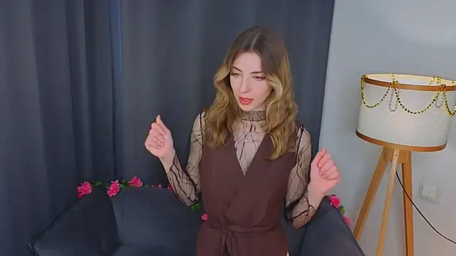 BrianneMallory online show from February 9, 6:28 am