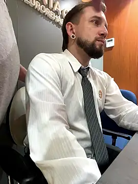 Snapshot of Chubandchaser chatting on January 13, 9:09 pm Chubandchaser online show from January 13, 9:09 pm