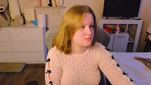 Ol1via online show from April 11, 3:44 am