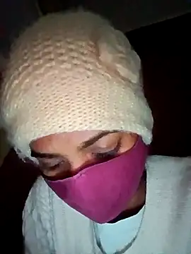 Snapshot of Namrta_cute chatting on January 7, 11:34 am Namrta cute online show from January 7, 11:34 am