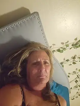 HotAzMilf online show from April 13, 4:51 am