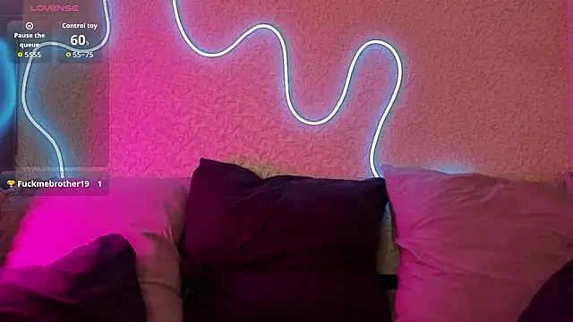 ValeryAlfie online show from March 9, 4:11 pm