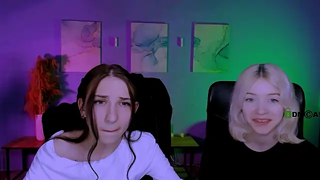 sweetie chloe  online show from March 24, 9:47 am