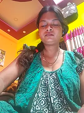 Snapshot of Romance_Aliya chatting on February 5, 10:58 pm Romance Aliya online show from February 5, 10:58 pm