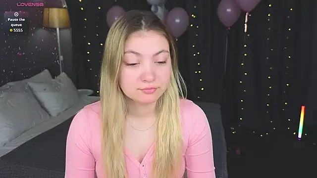 Angel  Grace online show from April 2, 12:08 am