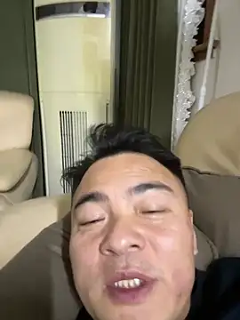 amychen0714 online show from May 29, 12:03 pm