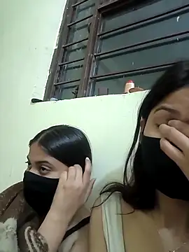 Snapshot of Sakshi-Aditi chatting on February 7, 7:39 pm Sakshi-Aditi online show from February 7, 7:39 pm