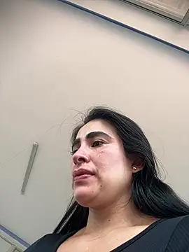 RoseOnYou online show from March 21, 6:00 pm