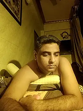 Snapshot of hardnhornybull chatting on January 11, 9:53 pm hardnhornybull online show from January 11, 9:53 pm