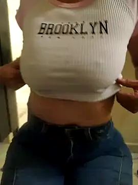 veronik111 online show from April 9, 4:34 pm