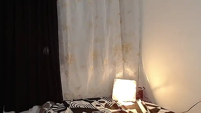 Snapshot of yorsamm_smit chatting on April 9, 6:19 am yorsamm smit online show from April 9, 6:19 am