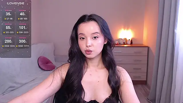 lia hetty online show from September 12, 11:21 am