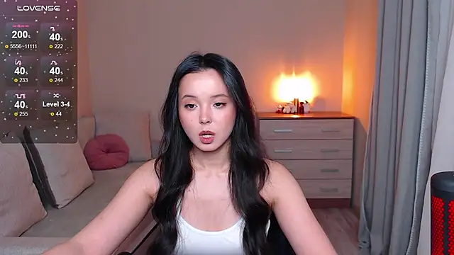 lia hetty online show from November 25, 5:02 pm