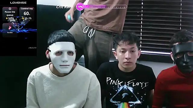 Snapshot of stripboys03 chatting on January 15, 3:27 pm stripboys03 online show from January 15, 3:27 pm