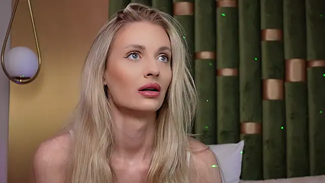 AmeliaAngel online show from January 8, 8:27 am