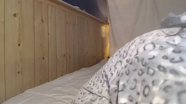 saraswirls69xh online show from January 15, 12:10 pm