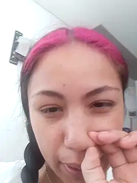 Snapshot of Luli2401 chatting on January 14, 4:12 pm Luli2401 online show from January 14, 4:12 pm