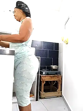 IIv0ryN0IIReX-XX online show from March 18, 1:58 pm