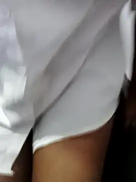 Snapshot of Sexy_sara09 chatting on February 13, 4:03 pm Sexy sara09 online show from February 13, 4:03 pm