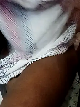 Snapshot of Sexy_sara09 chatting on February 15, 8:35 am Sexy sara09 online show from February 15, 8:35 am