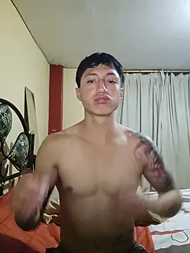 Snapshot of Xavlex0803 chatting on February 19, 1:34 am Xavlex0803 online show from February 19, 1:34 am