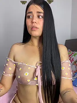 sophyy white online show from February 21, 10:33 pm