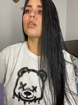 sophyy white online show from April 22, 12:02 am