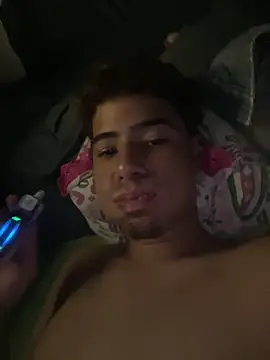 lzinho9153 online show from March 9, 4:27 am