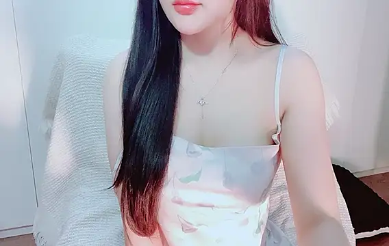 Snapshot of Junnatalie__ chatting on January 12, 3:45 am Junnatalie online show from January 12, 3:45 am