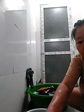 Snapshot of donaaa2 chatting on February 7, 9:02 am donaaa2 online show from February 7, 9:02 am