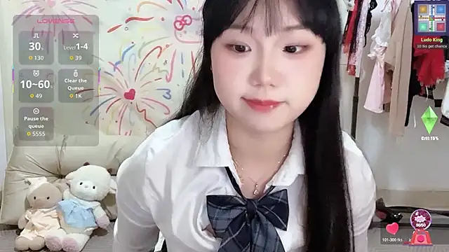 xiaoguai99 online show from April 28, 12:43 pm